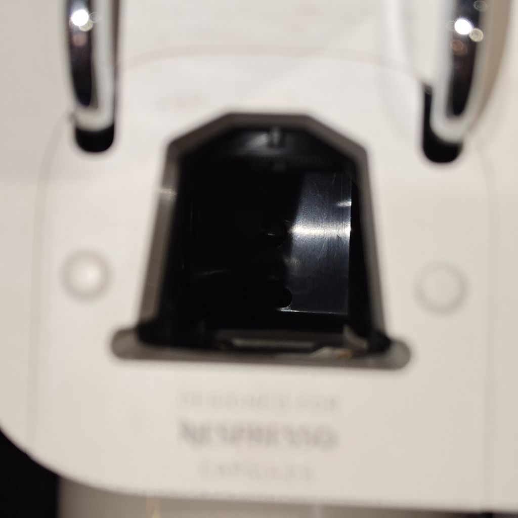 tw-11134207-820lf-ms5ho4golon8ad