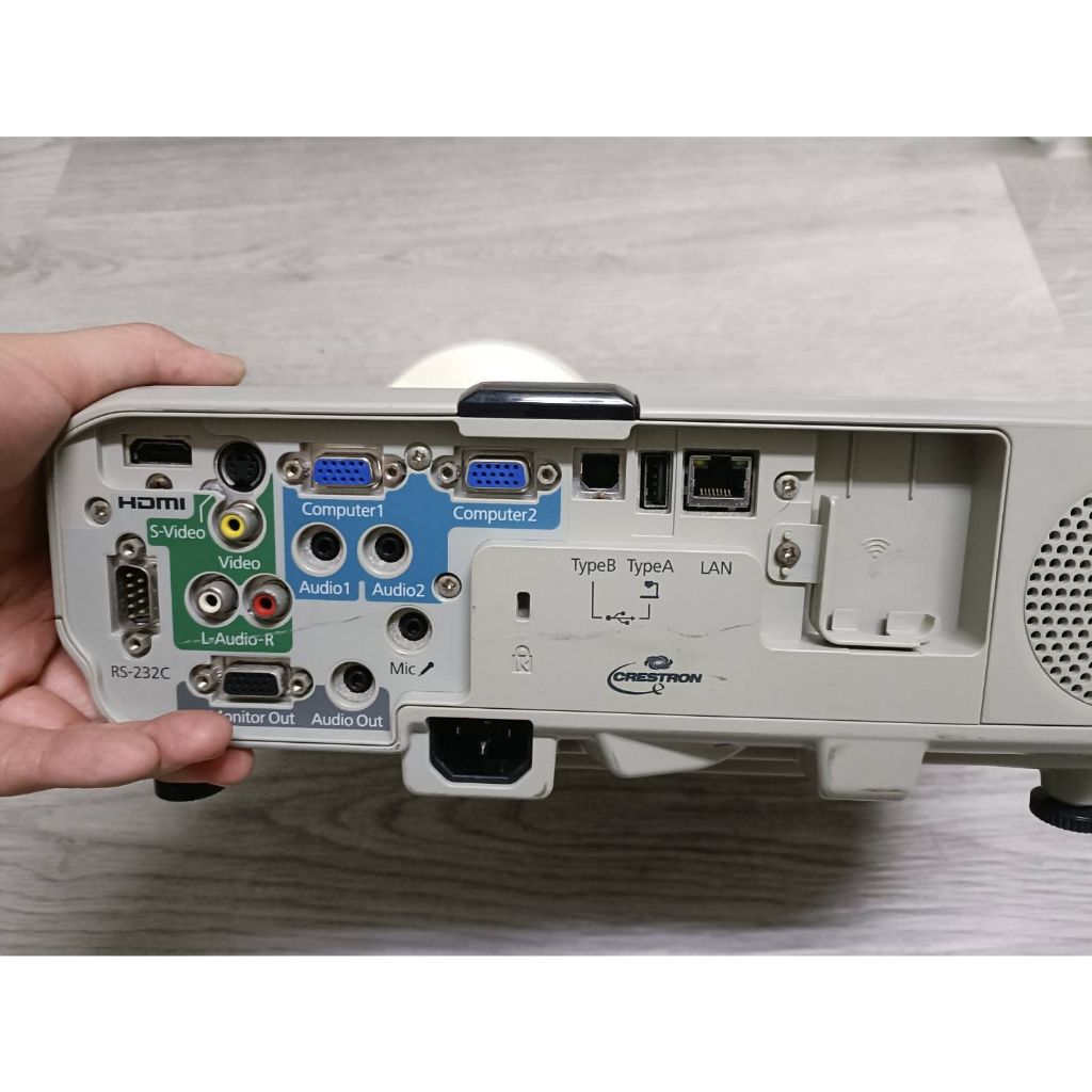 tw-11134207-7qukw-livbnzq700j8b1