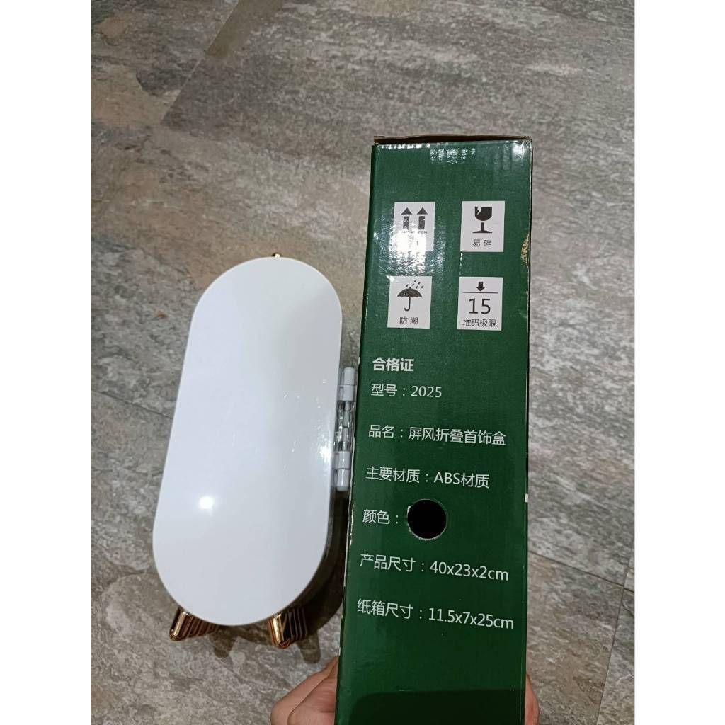 tw-11134207-7r98x-lp3g0ajhrepje1