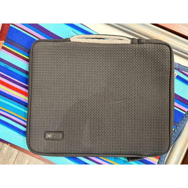 tw-11134207-7ras8-m3de2qd9chv1b4