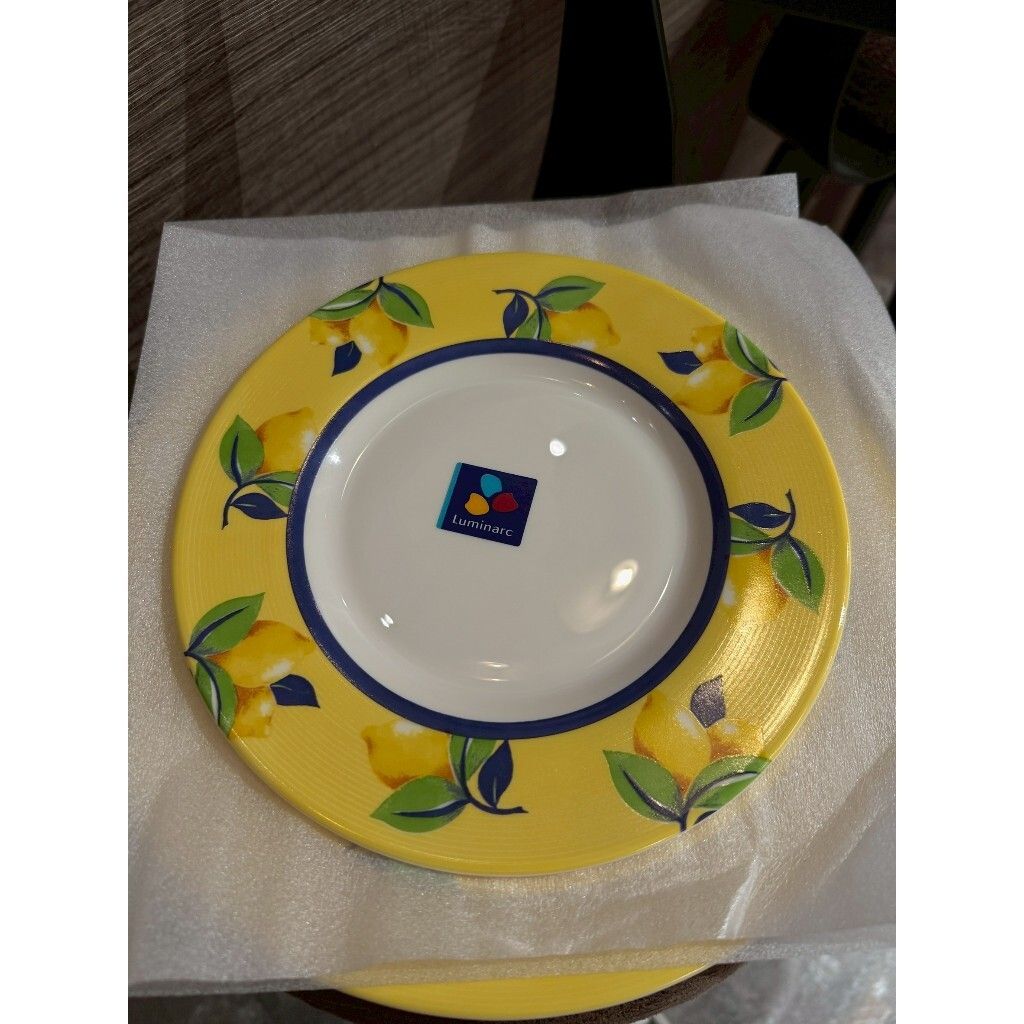 tw-11134207-81ztk-mi2w4p3dy8ee90