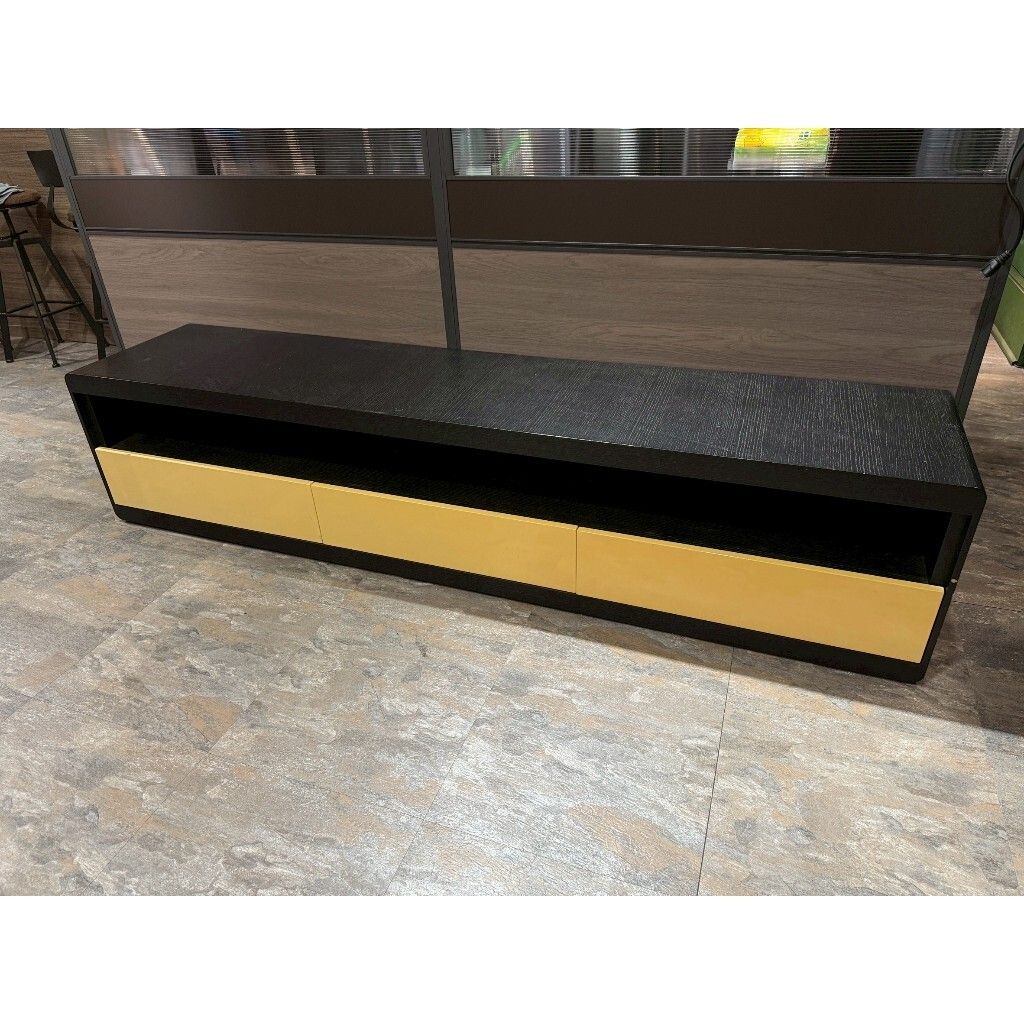 tw-11134207-81ztg-mi5ou5utcb2f81