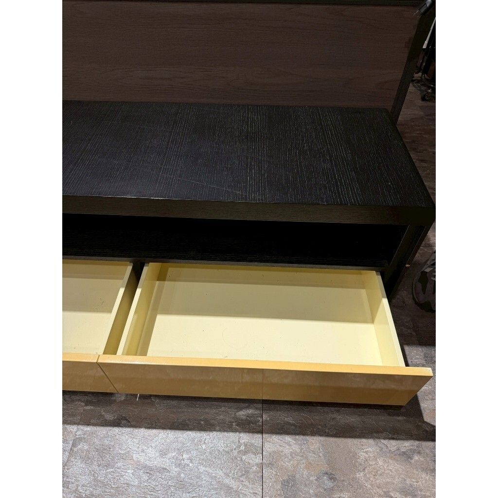 tw-11134207-81ztf-mi5ou5umcvera1