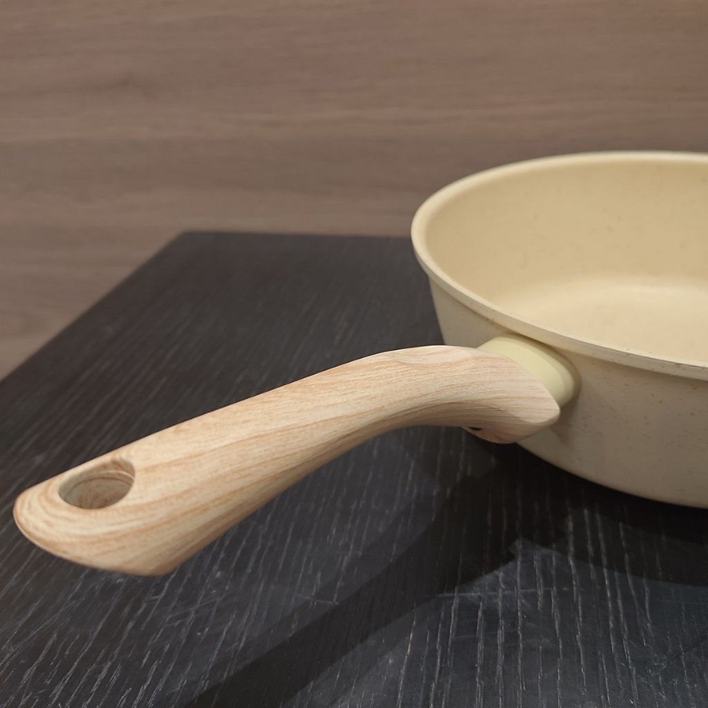 tw-11134207-81ztf-mj8egucz21om2f