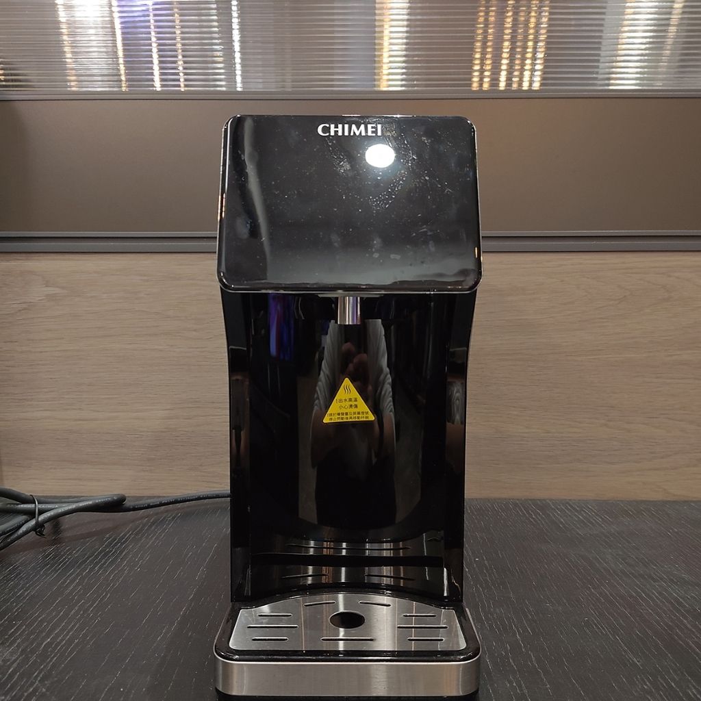 tw-11134207-820li-mk7wen04yivb47