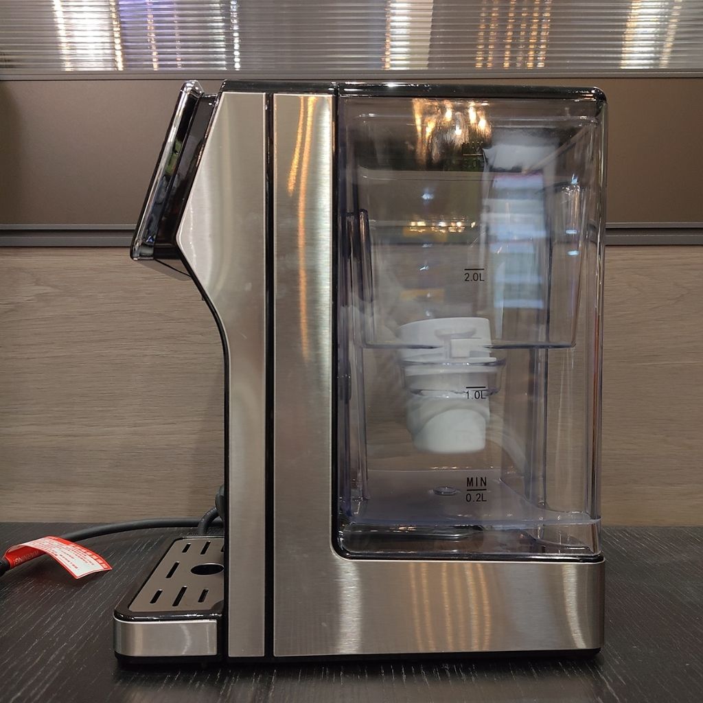 tw-11134207-820li-mk7wen04x4av43