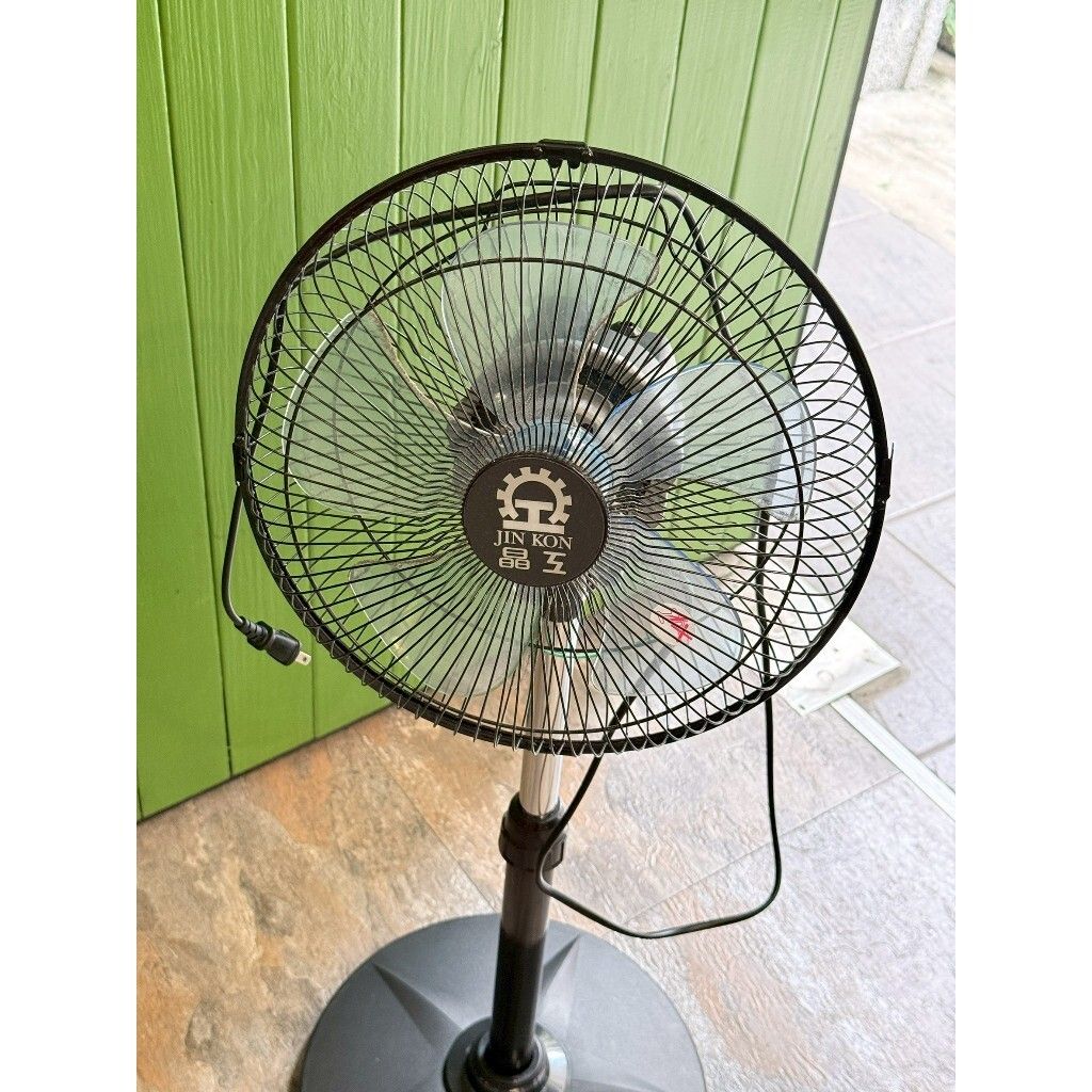 tw-11134207-820l5-mk99l9zj2juo2b