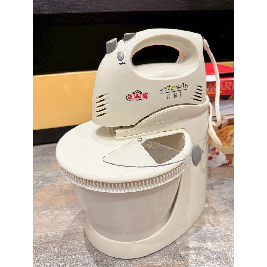 tw-11134207-820lc-mkasvn9qnhtw51