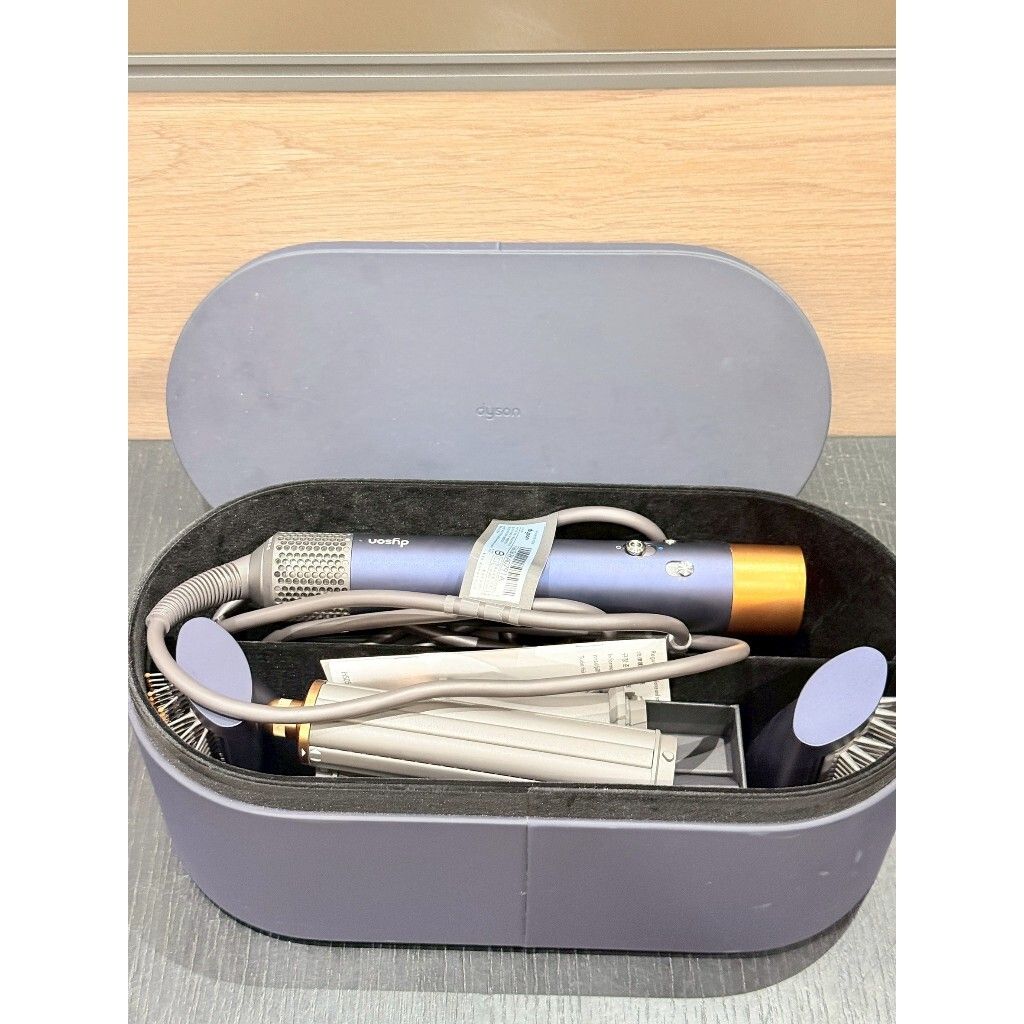 tw-11134207-820la-mkax5g1pbtoo21