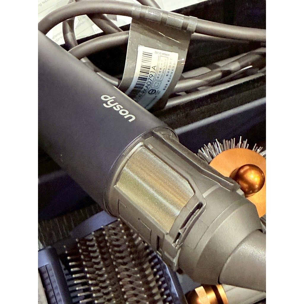 tw-11134207-820lg-mkax5g1f0zr96e