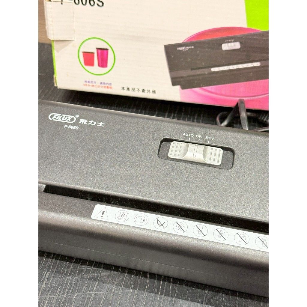 tw-11134207-820li-mkc4i1c6i9s27b