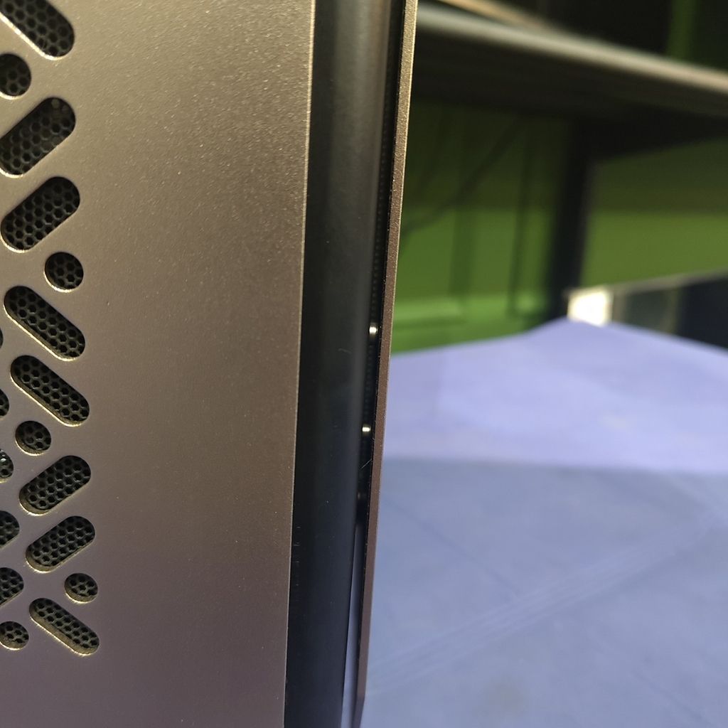 tw-11134207-820lg-mkhnk33gqhok7c