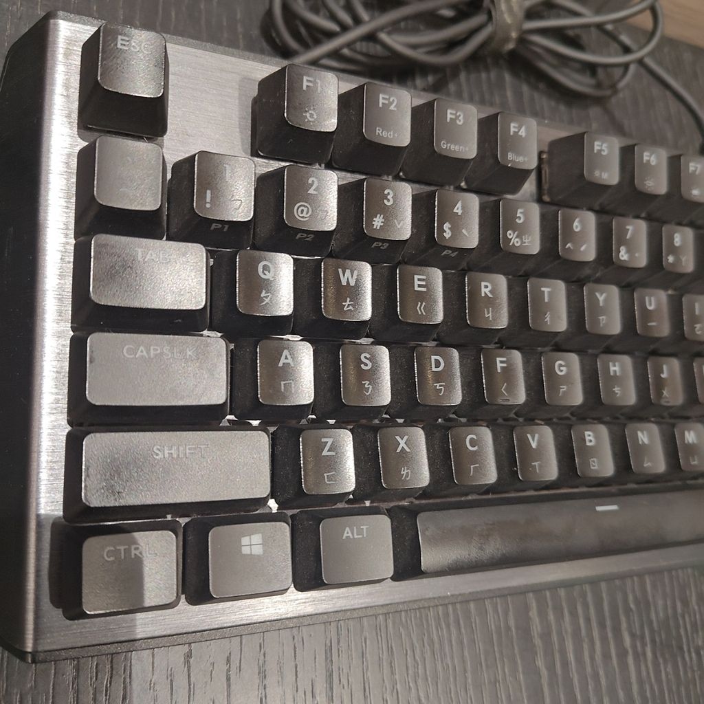 tw-11134207-820l8-mkhnx744tvd3a0