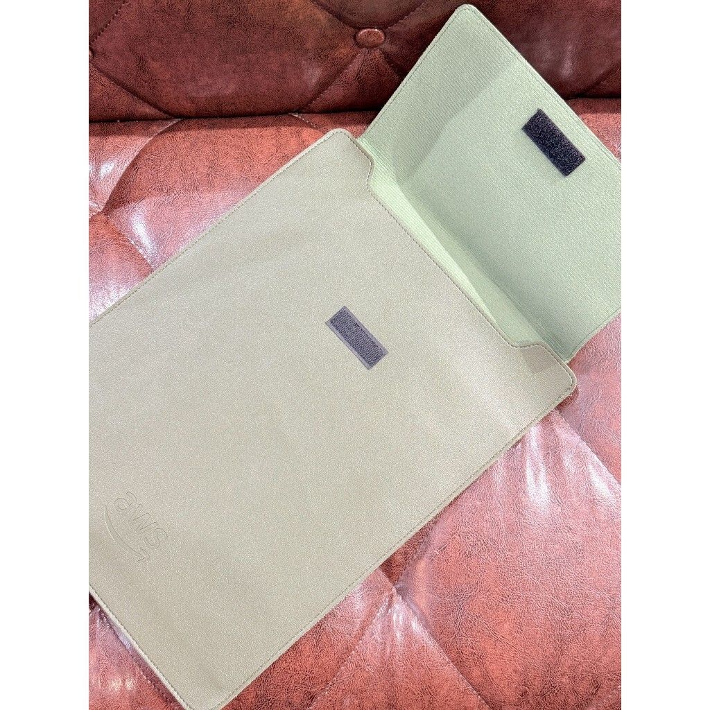 tw-11134207-820la-mkmaik8hn30g33