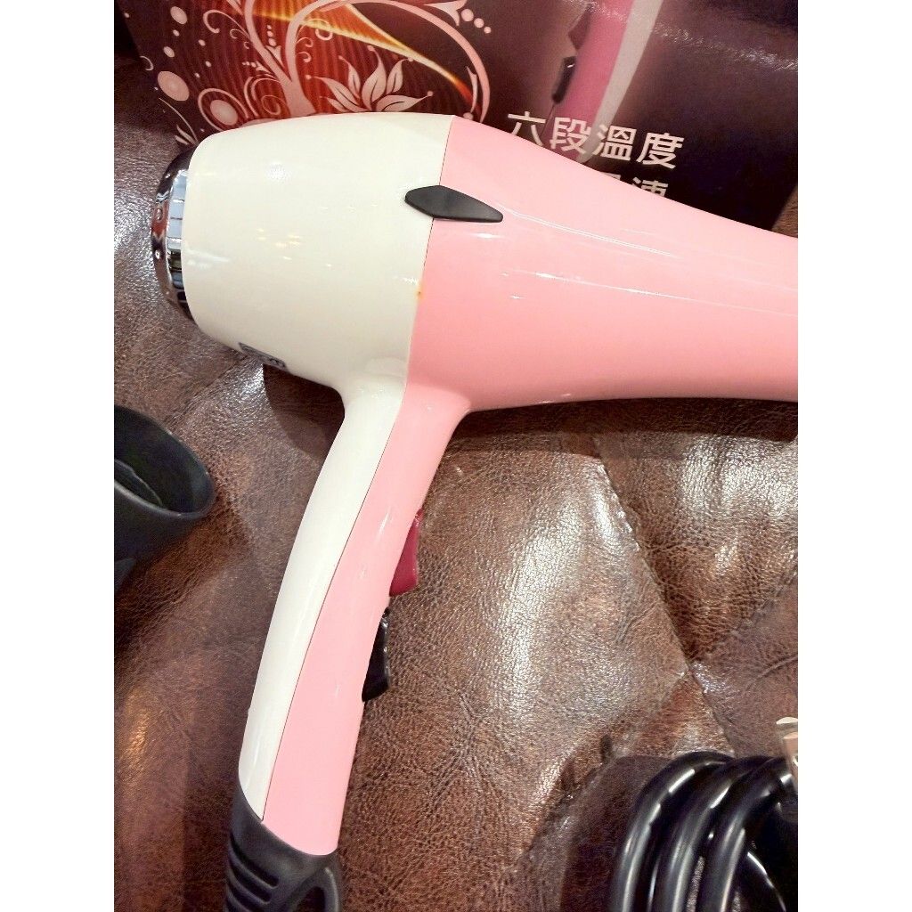 tw-11134207-820lg-mkmasetq4j5u50