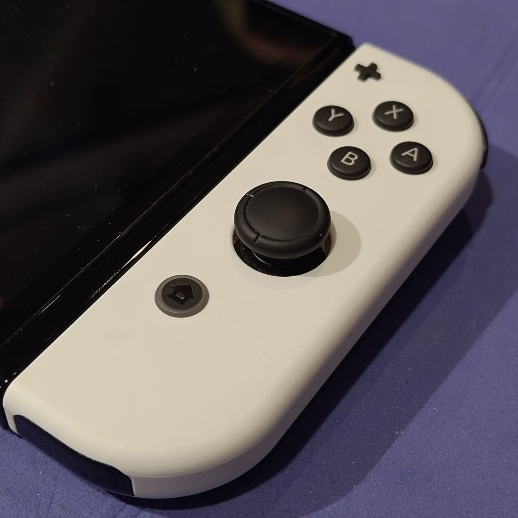 tw-11134207-820l7-mkne5l4bjls29b