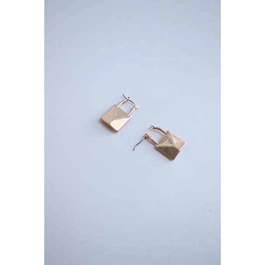 0bda74699230af740ed9cd46e93ec895