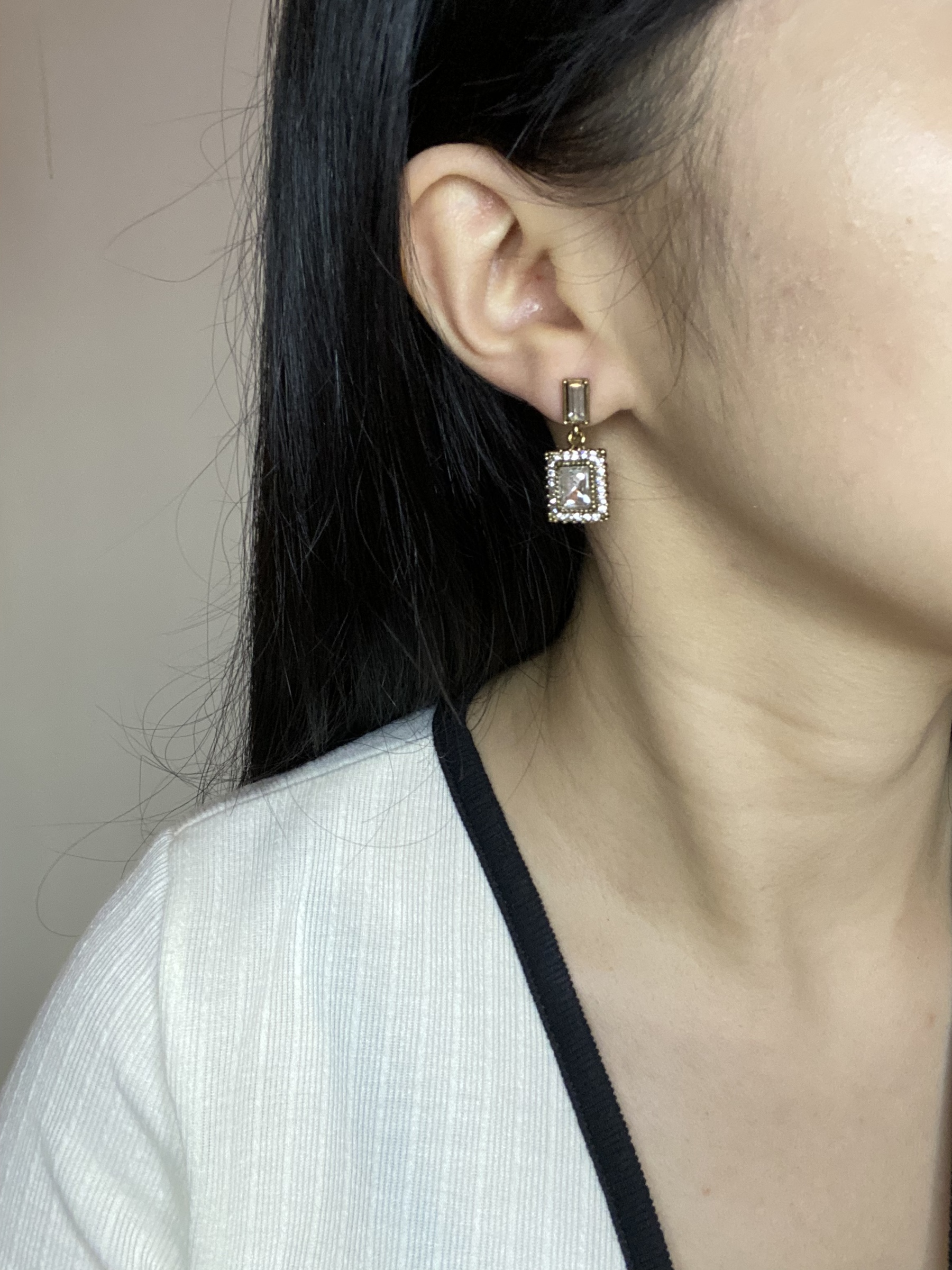 E87791F8-7786-4E1E-BCC2-9A1C3AA90522