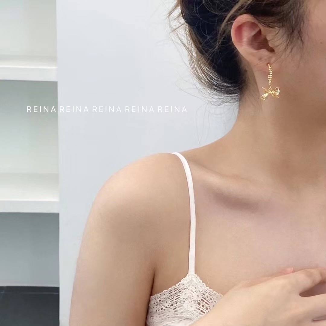 11E7B341-4199-4A4D-8EBD-FB6C358EE83F