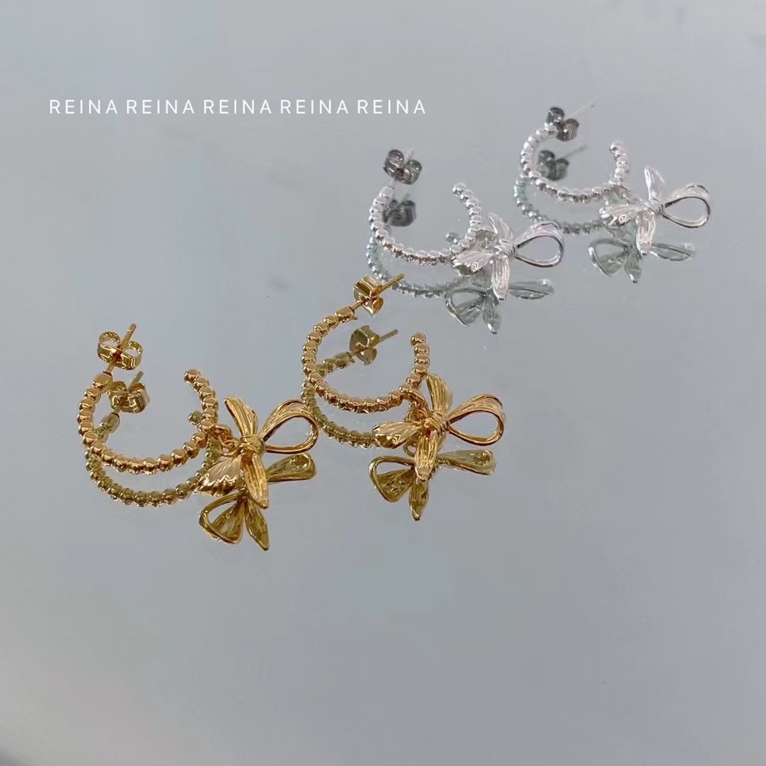 B4371E1D-B449-459C-A3C9-40428CC5BEF9