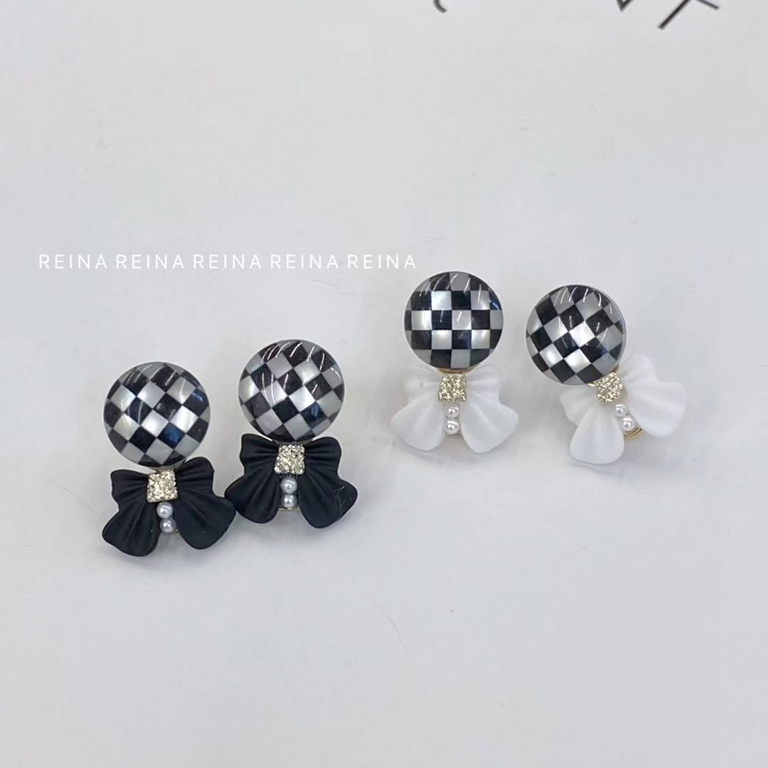 44CAD0EB-7346-46A5-A3A6-09DE2B5651A7