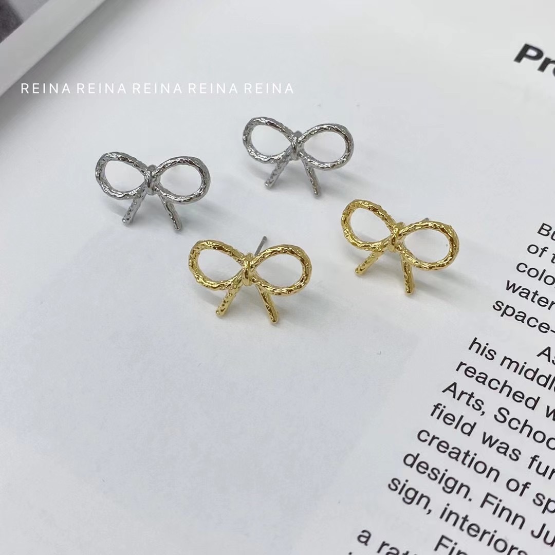 E4D30636-CE5F-406A-88D7-F94D222D2315