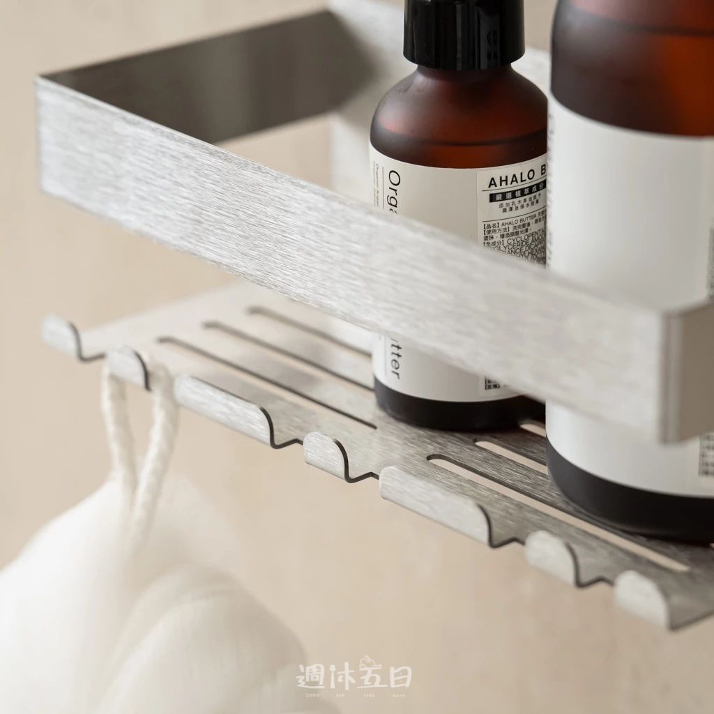 tw-11134211-820lg-mn3ytwb6cl4w4a