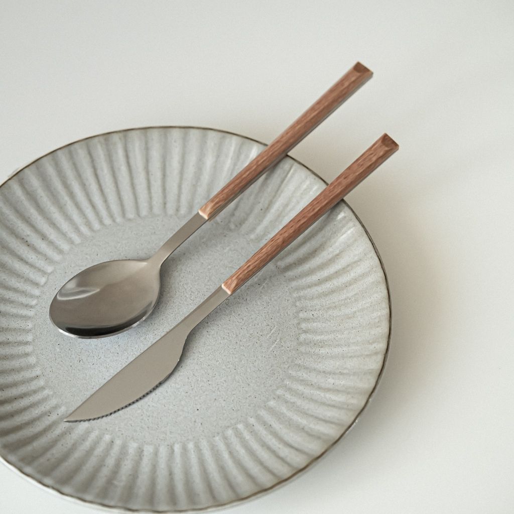 tw-11134207-7ra0q-mcucdwse00n303