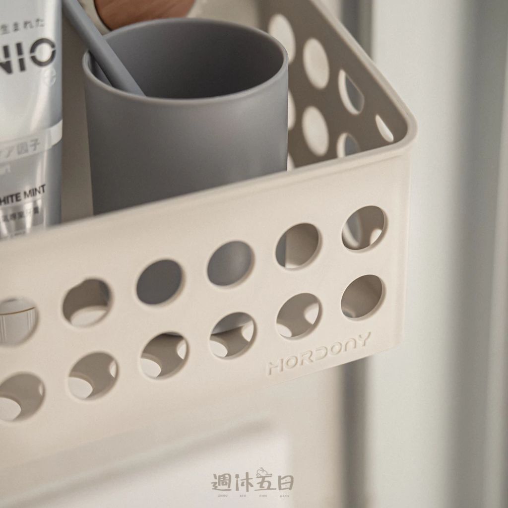 tw-11134211-81ztj-mdyxb0cawow509