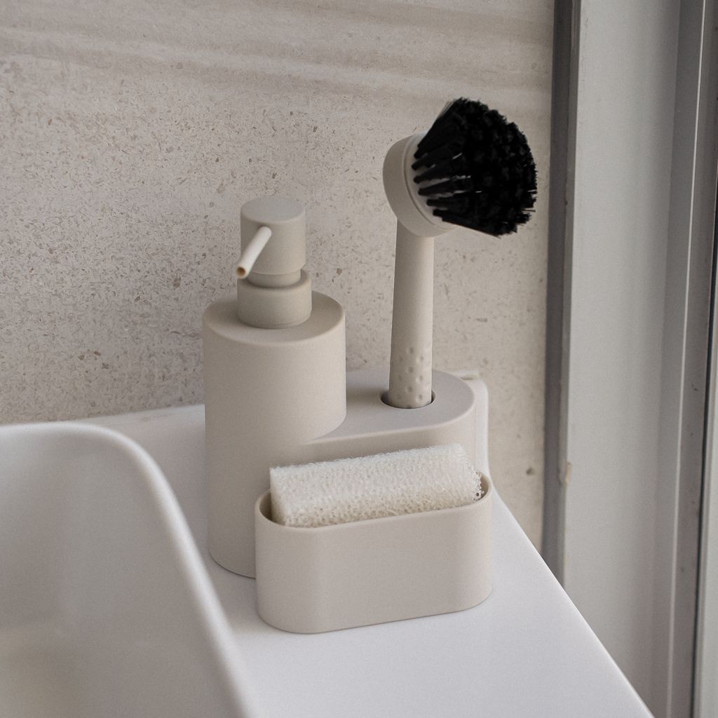 tw-11134207-81ztj-mdyszcxw8r9d9c