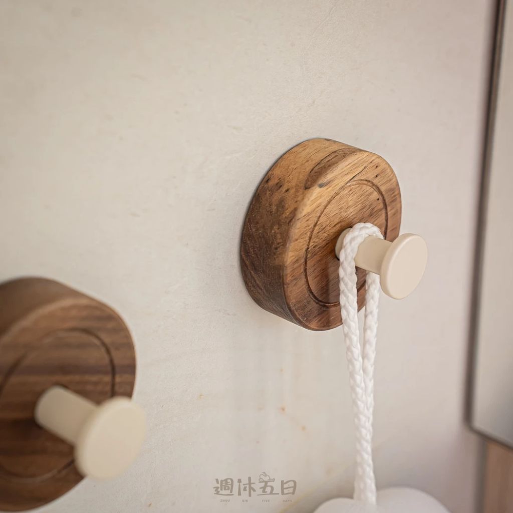 tw-11134211-81ztg-mdyxb0c9b3lw2c