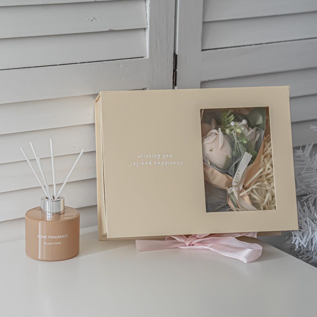 tw-11134207-81ztl-mgv101j9igb379