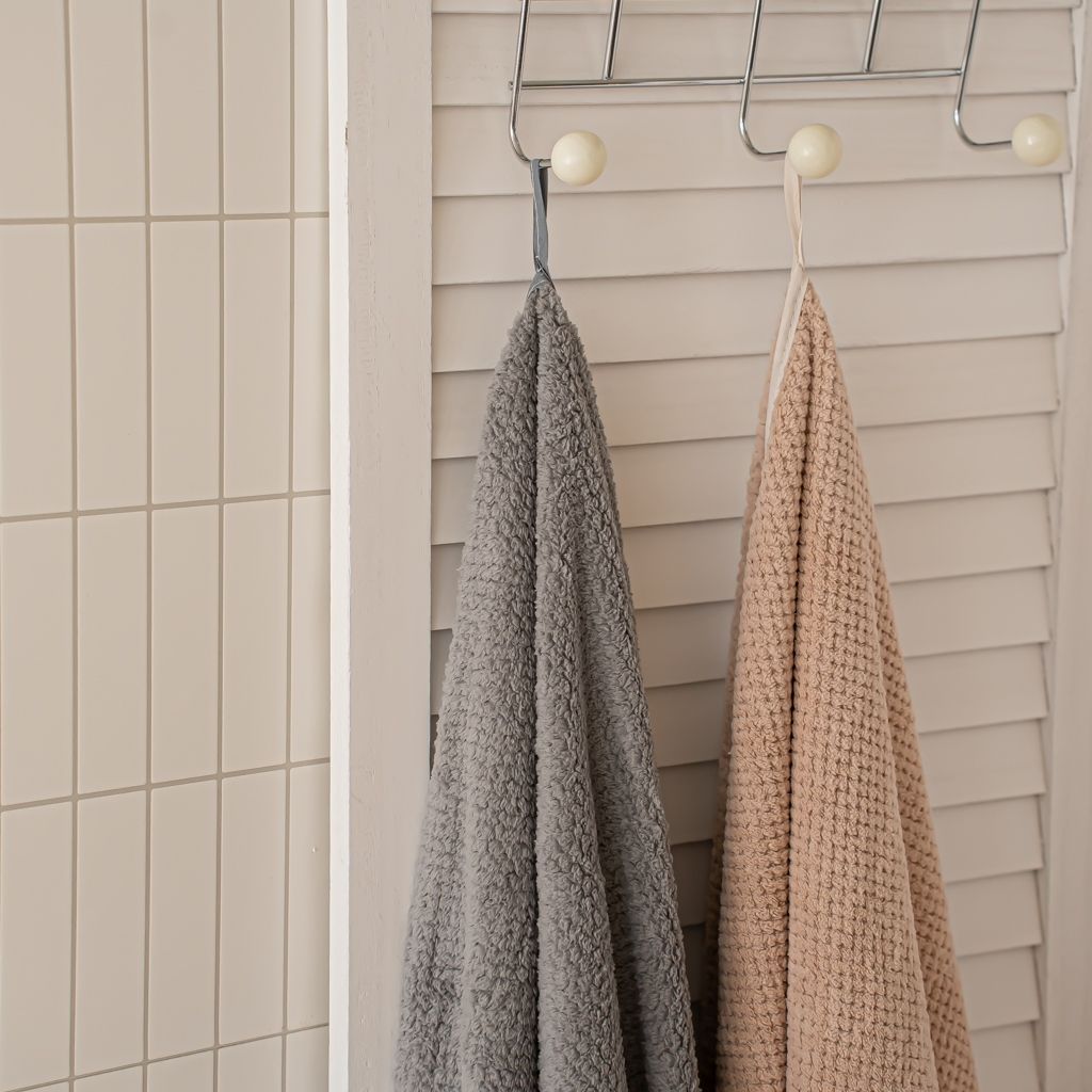 tw-11134207-820lg-mkcfso1e2xhkd1