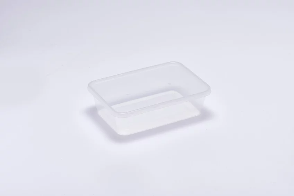 PP Clear Rectangular Container With Lid 650.jpg