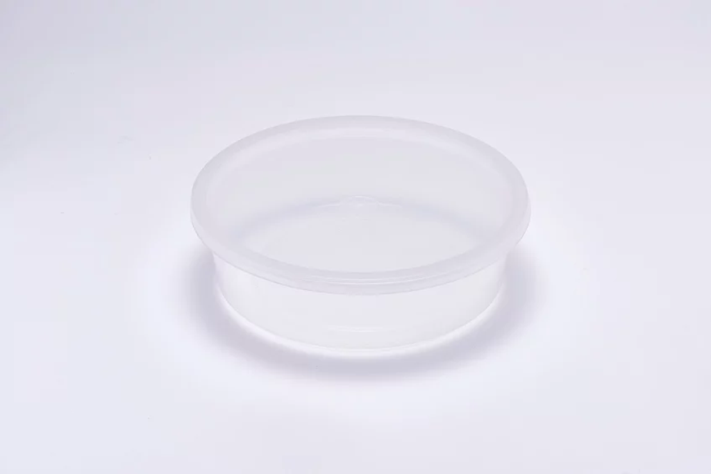 PP Clear Round Container With Lid 2500.jpg