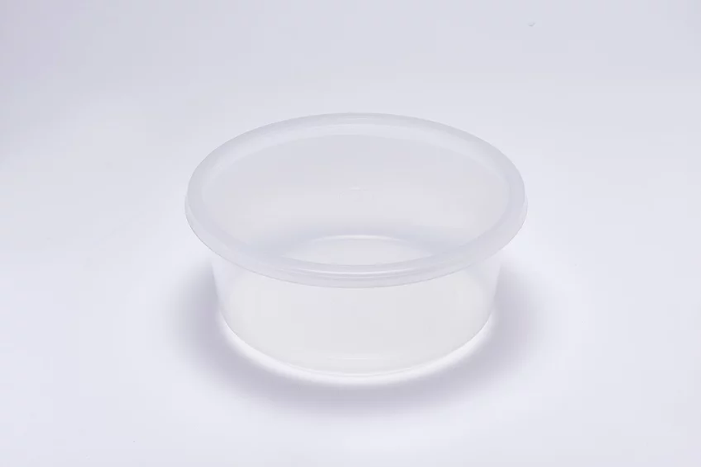 PP Clear Round Container With Lid 3000.jpg