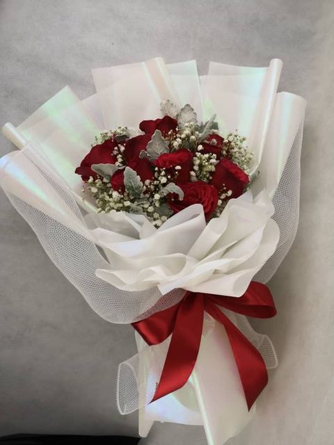 Flower-Bouquet-Perfect-Red-Roses-Bouquet