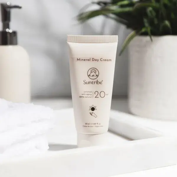 Untinted-Day-Cream-Suntribe-Reef-Safe-Cosmetics-and-Sunscreen-600x600