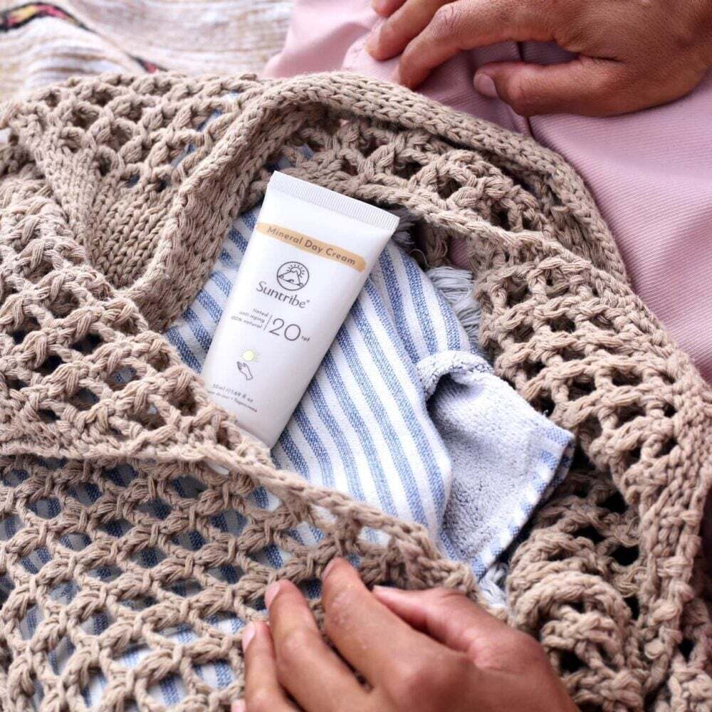 Tinted-Day-Cream-Suntribe-Sunscreen-Beach-Vibes-1-1000x1000