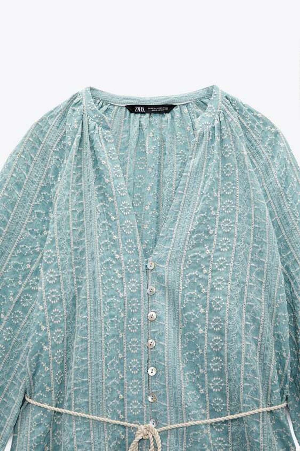 EMBROIDERED DRESS WITH BELT 4.jpg