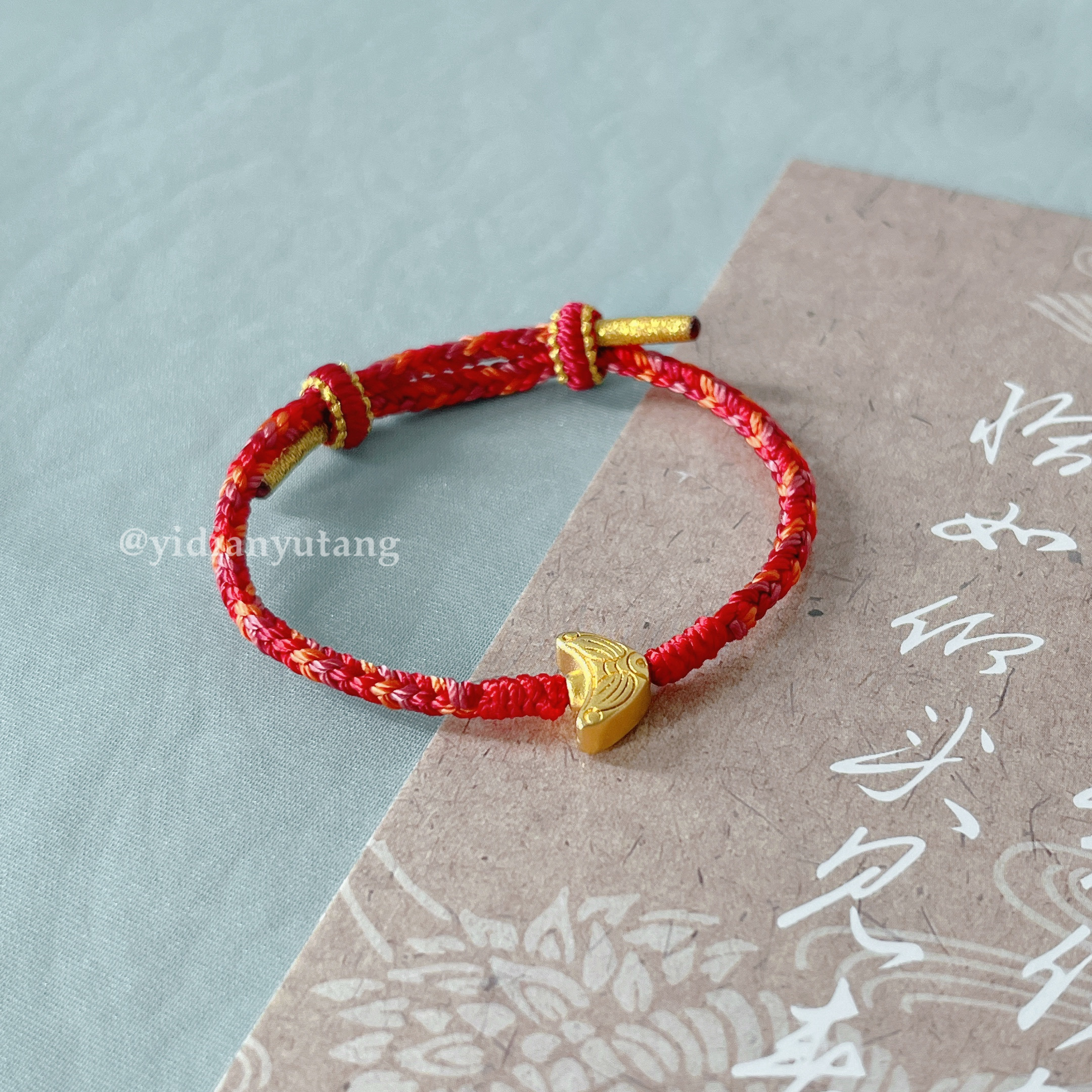 2AB03777-00EA-482B-933B-73D77C1E2567