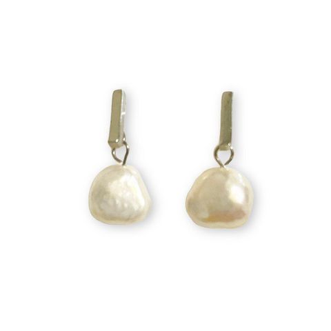 Josie Pearl Earrings