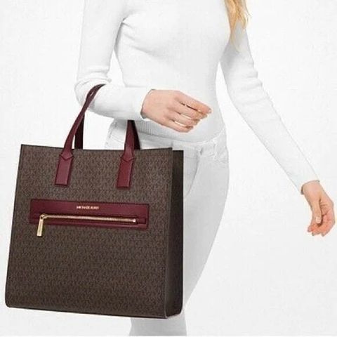 MICHAEL KORS KENLY LARGE LOGO TOTE (MERLOT)