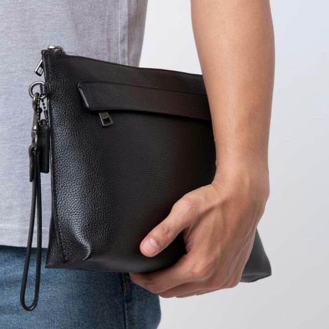handbagbranded.com getlush outlet personalshopper usa malaysia ready stock Coach Carryall Pouch Black 2