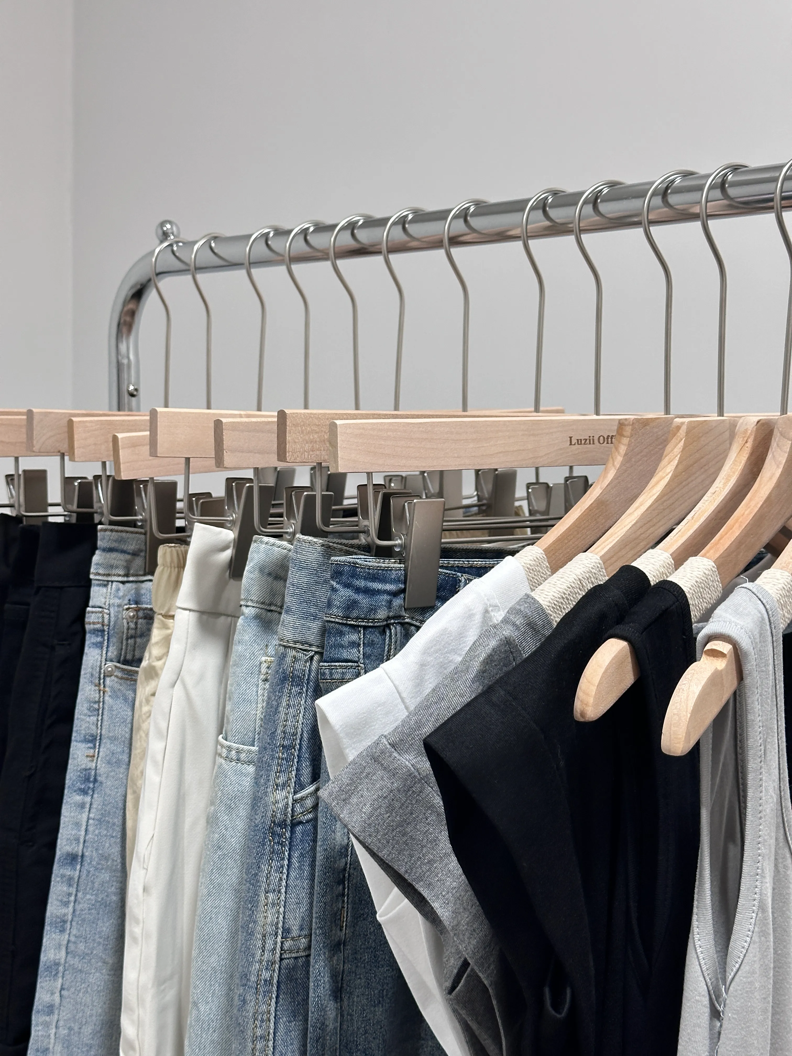 https://cdn.store-assets.com/s/929906/f/13144446.jpeg