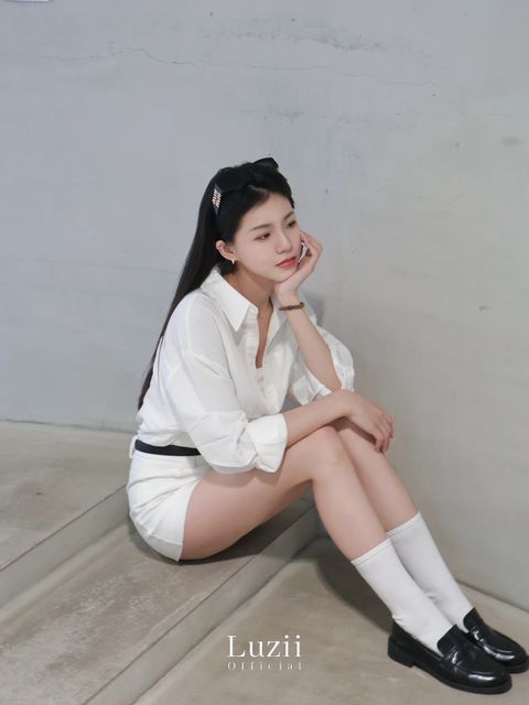 50403432-DB49-4B59-A7DE-360A4DF46D5A