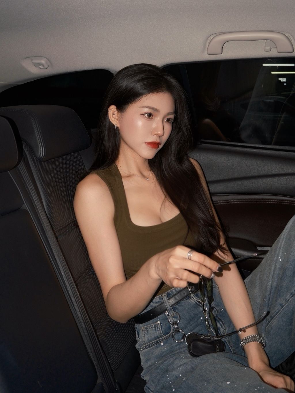 BB068381-0062-430D-A32E-32DBCA98B127