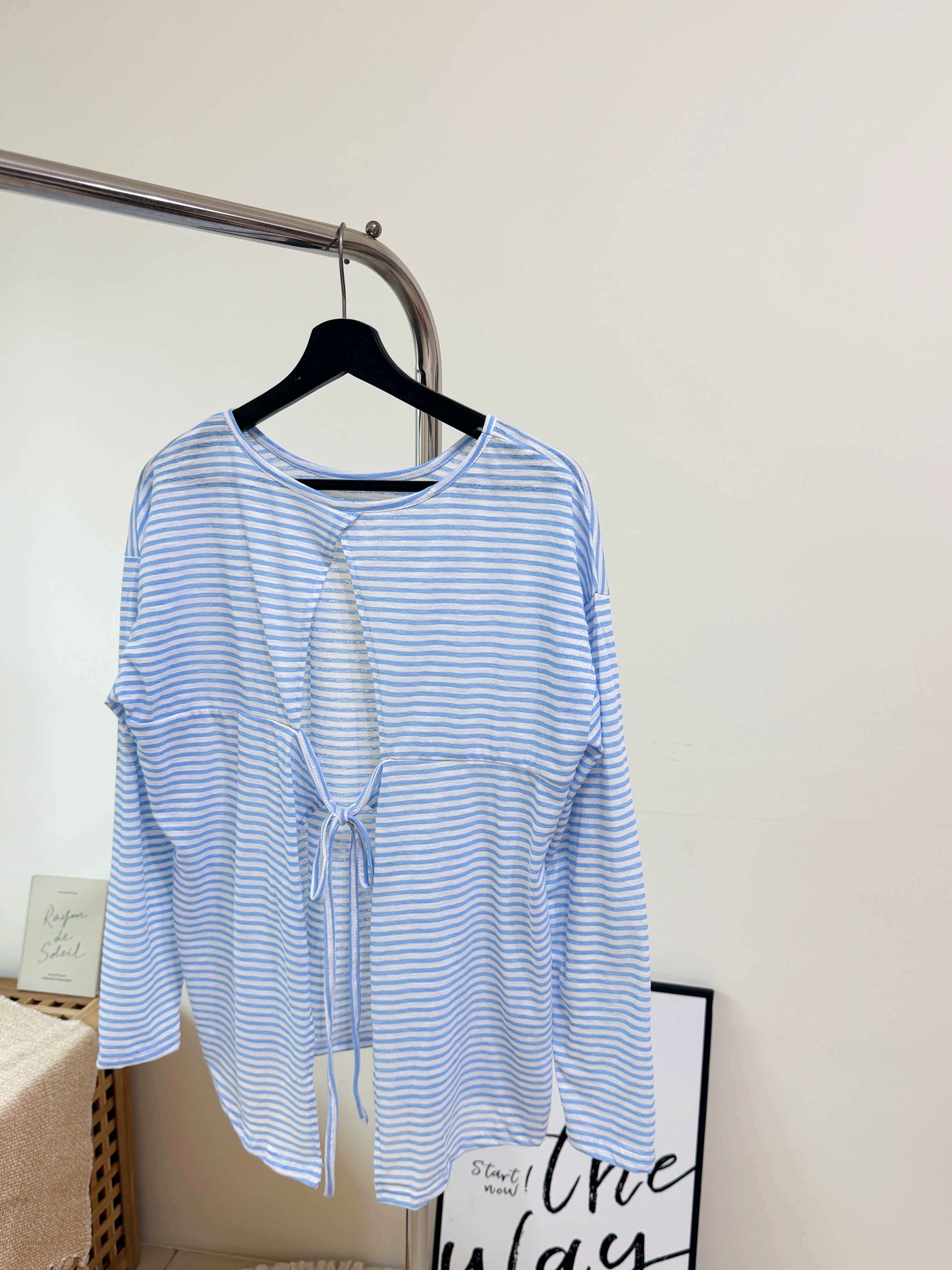 73235CB1-E9F6-441F-8AAF-C2B0B5057596