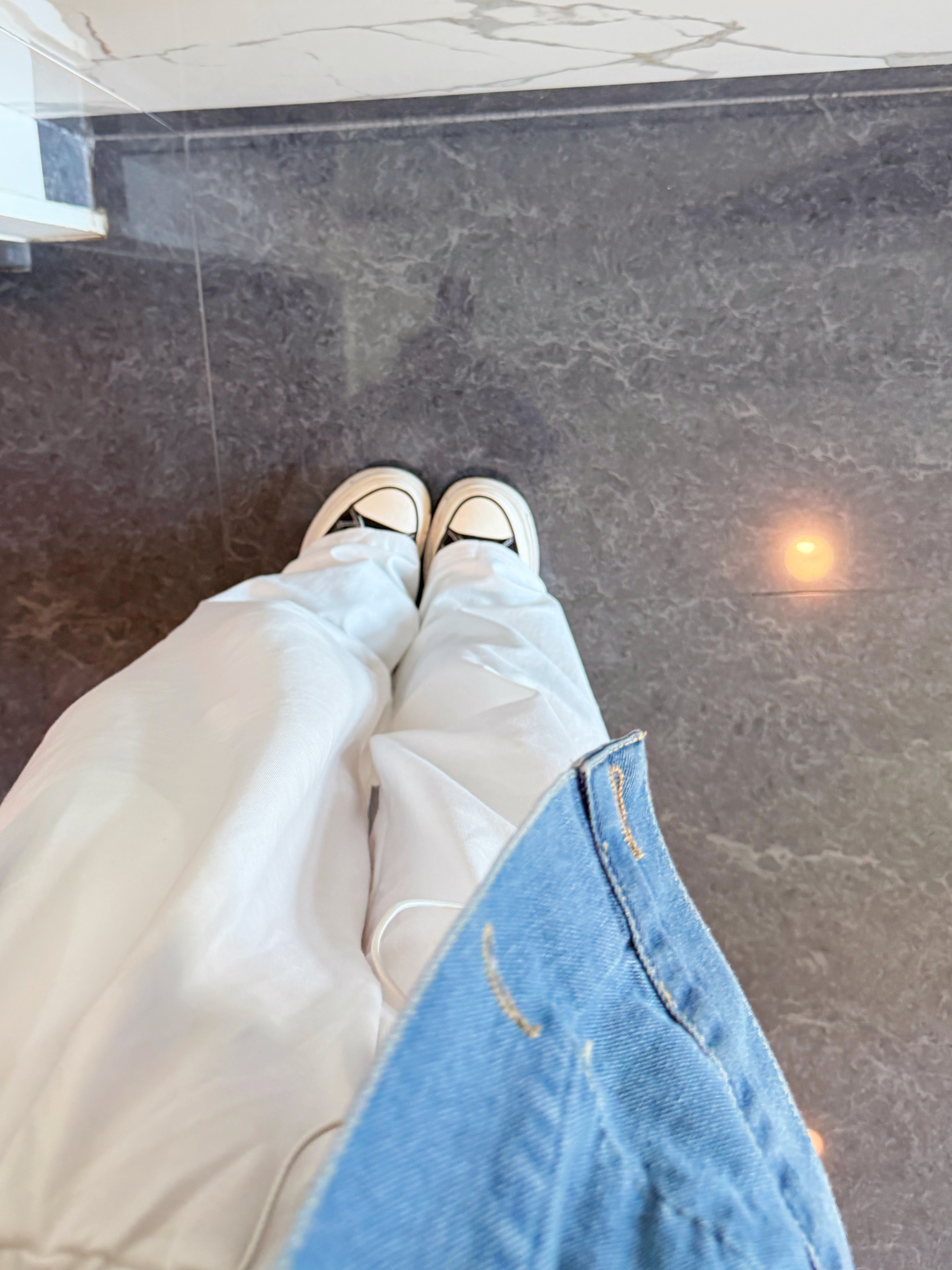 A4F79C2B-1327-4BEF-915D-75C9DCAEC11B