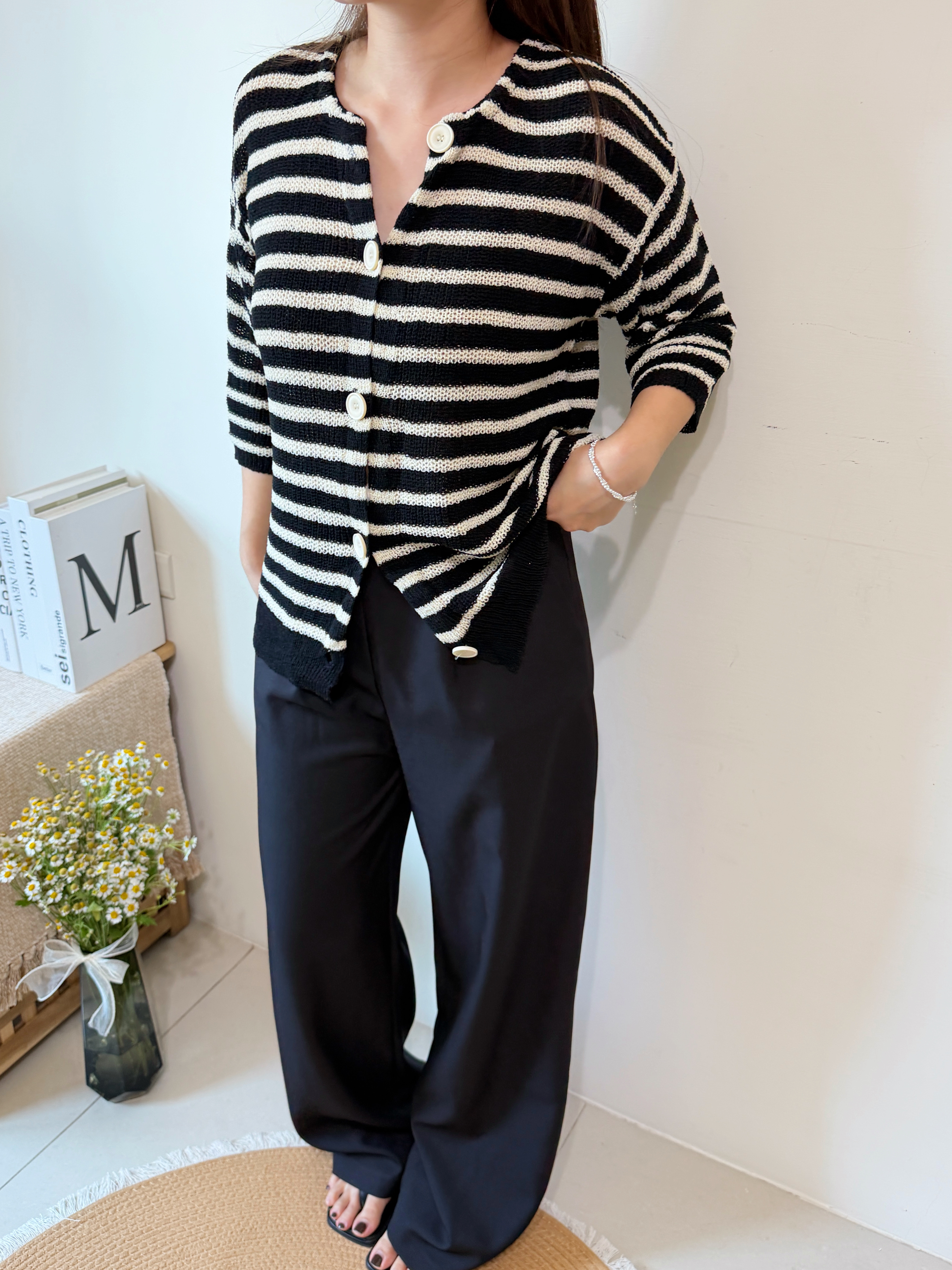 23749FE6-606B-414B-98F9-5A14581B3D7C